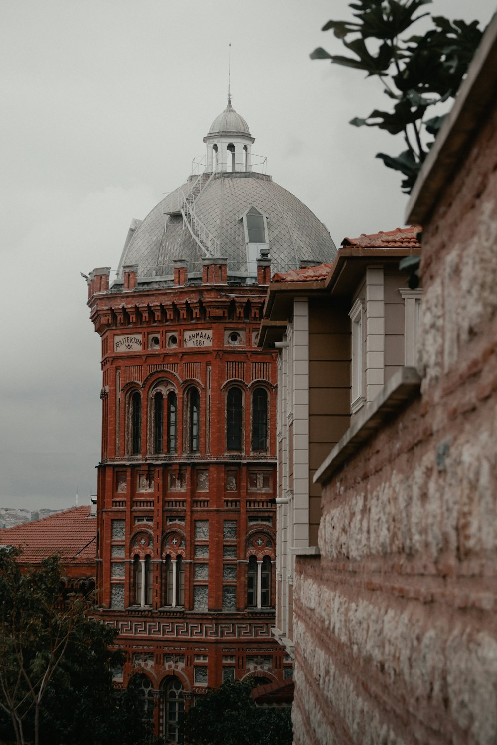 brown and white concrete building