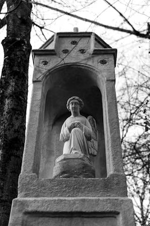 Understanding the Meaning of 444 Angel Number