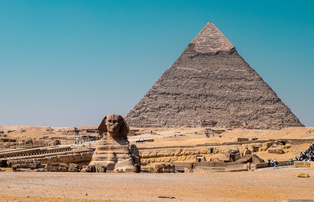 pyramid of giza egypt during daytime