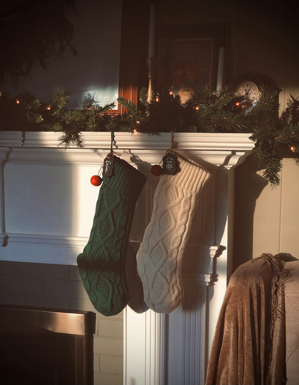 Árbol de Navidad verde y blanco