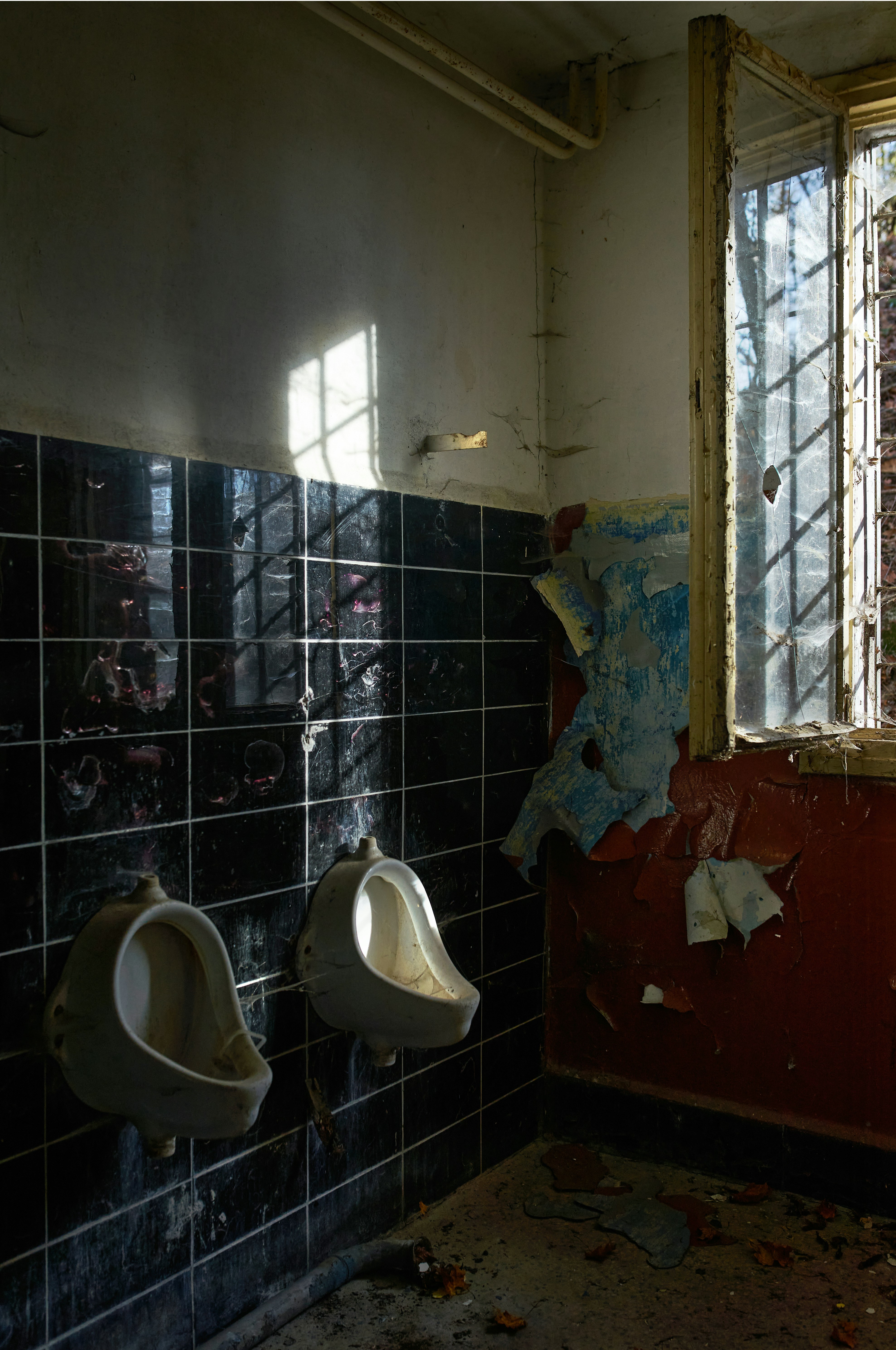 Urbex – Abandoned Toilet.