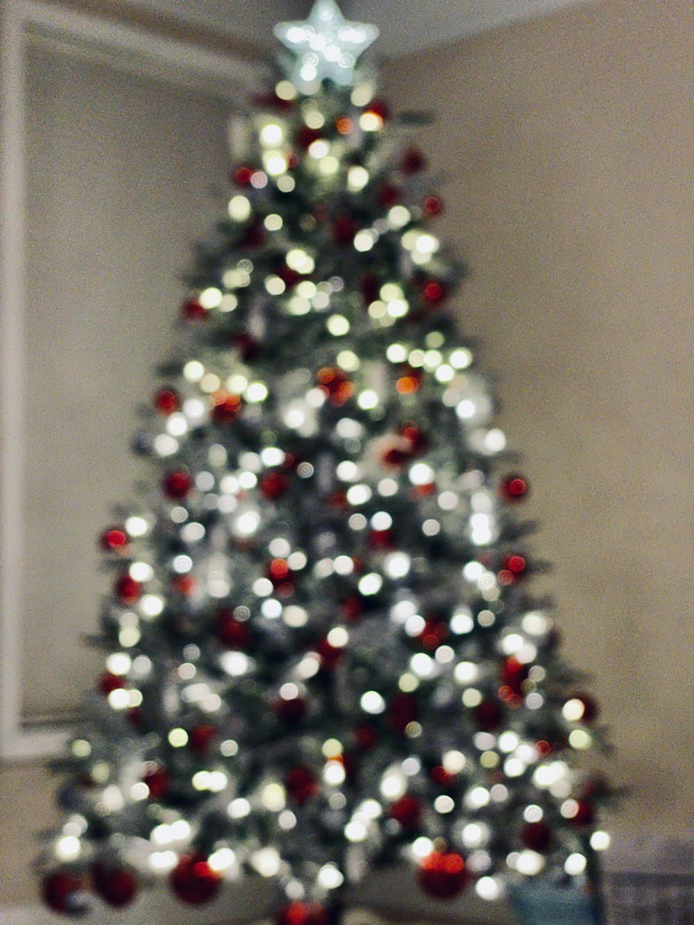 white and red christmas tree