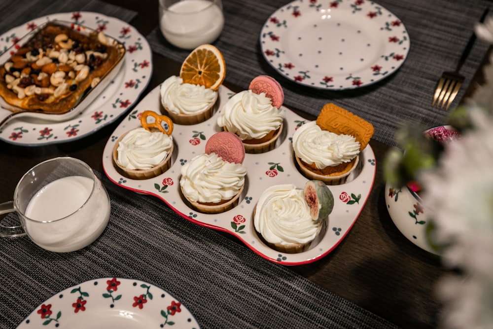 cupcakes on white ceramic plate