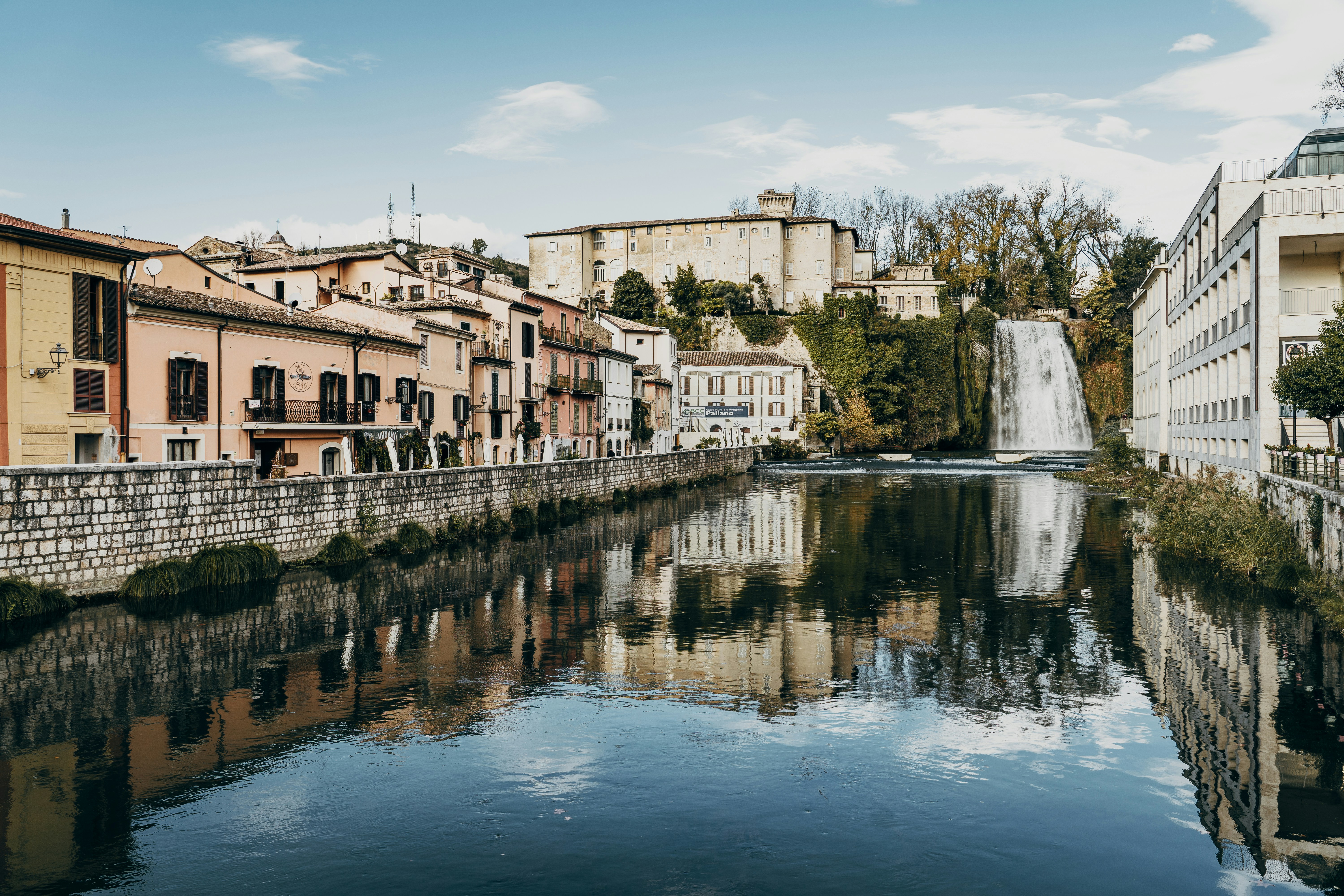 Photo by gabiontheroad