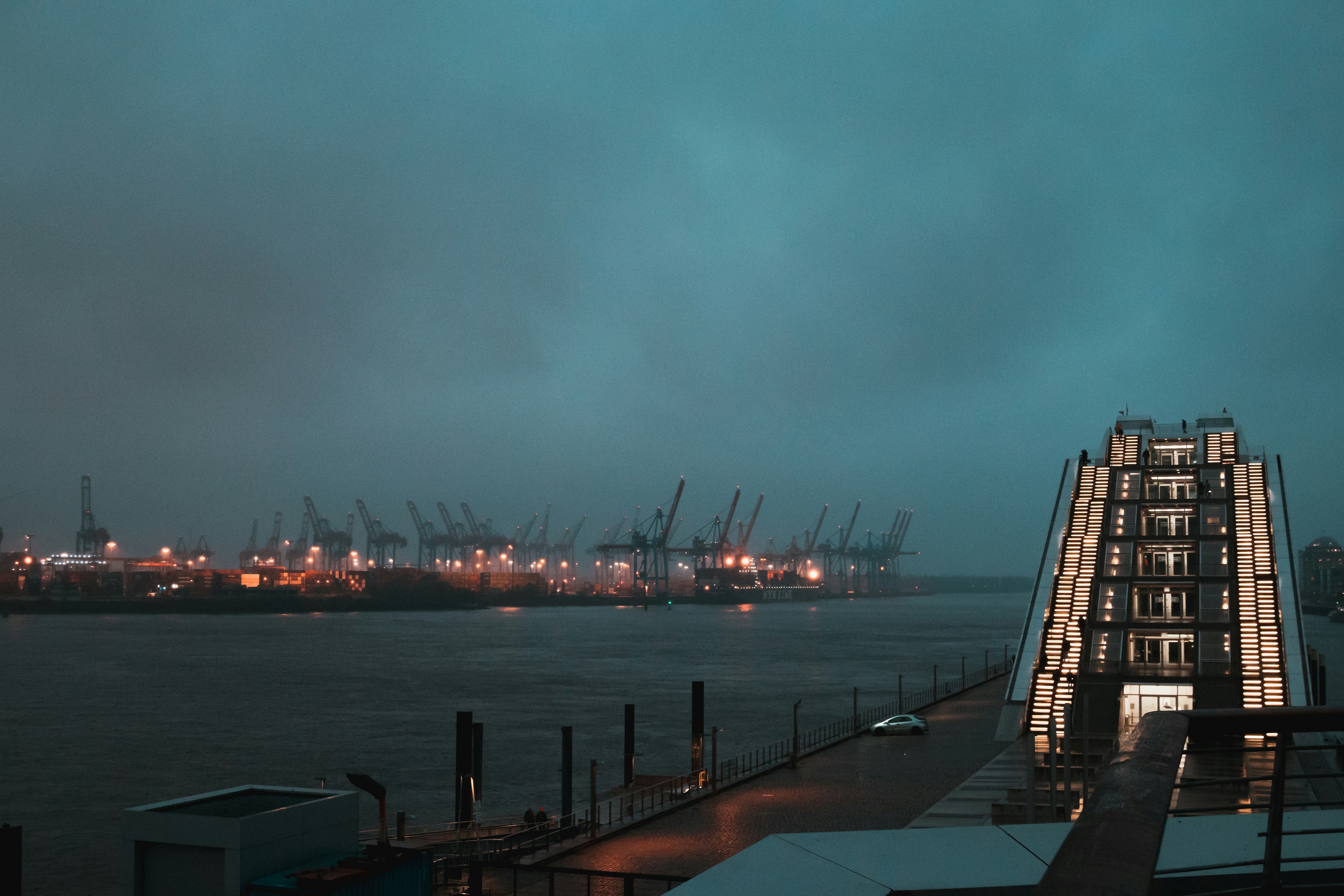 港口新城25小时酒店