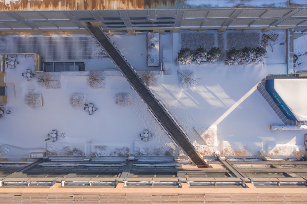 birds eye view of a building