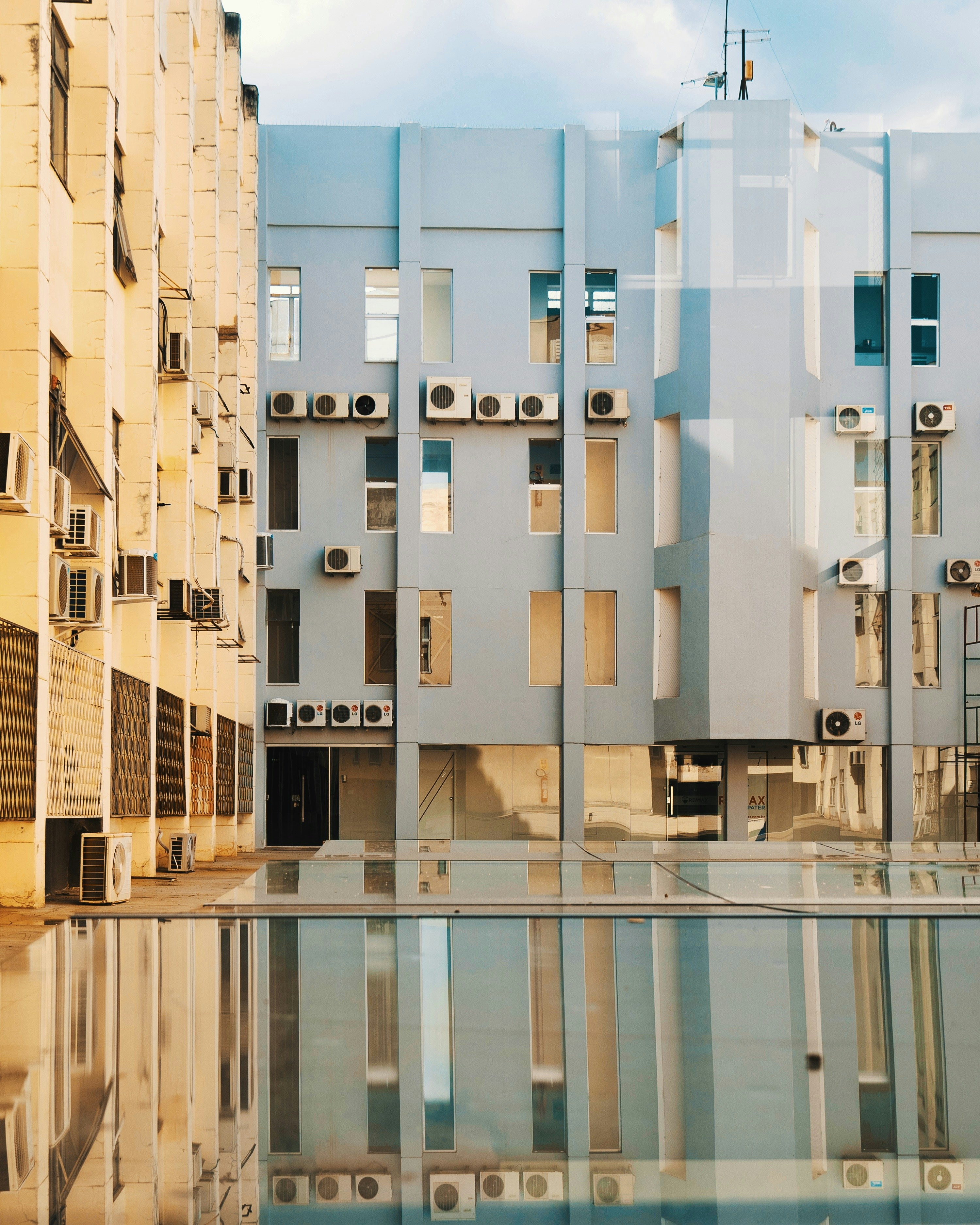 Photo by henryblonde