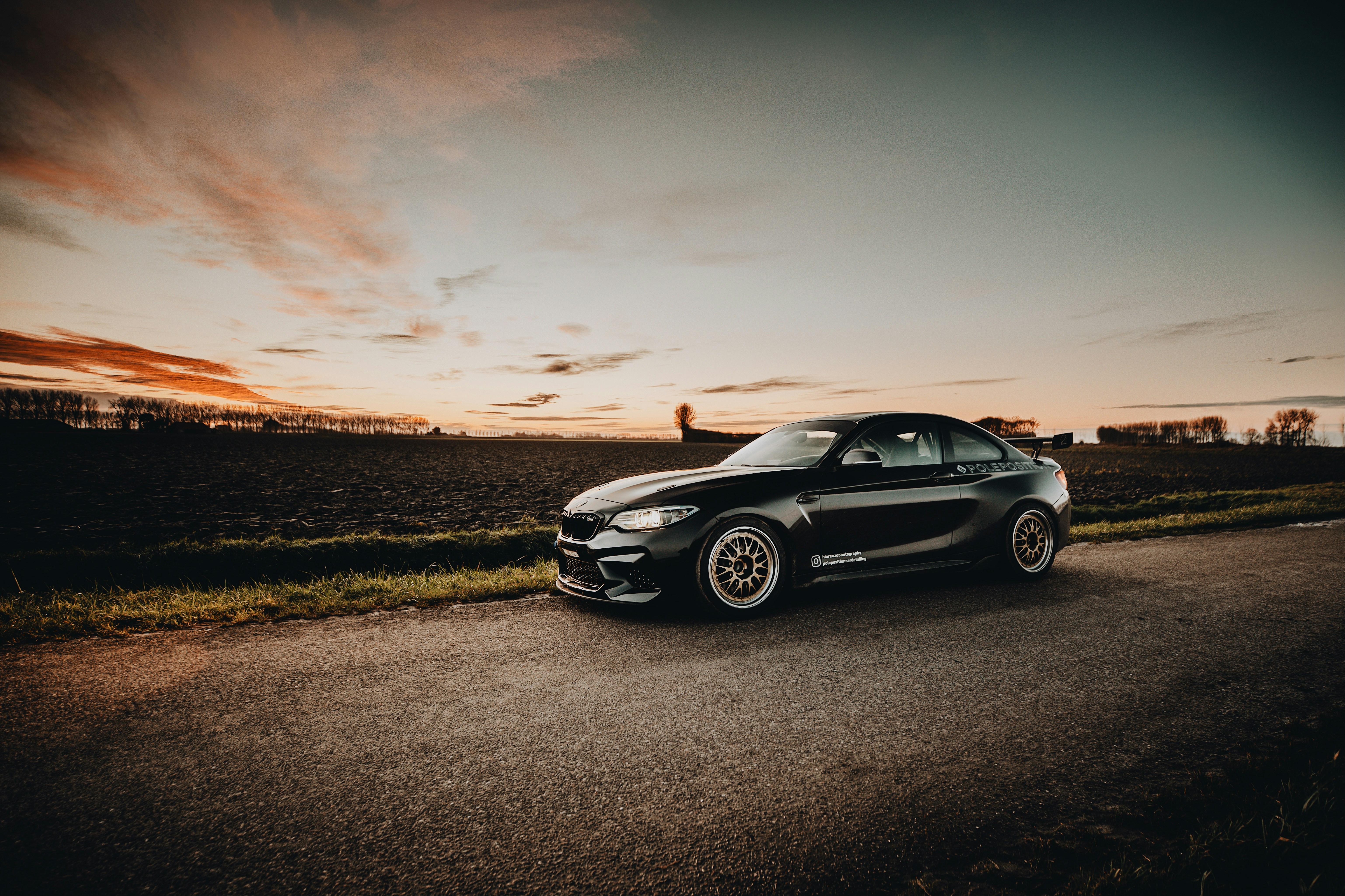 Photo by lorenzohamers