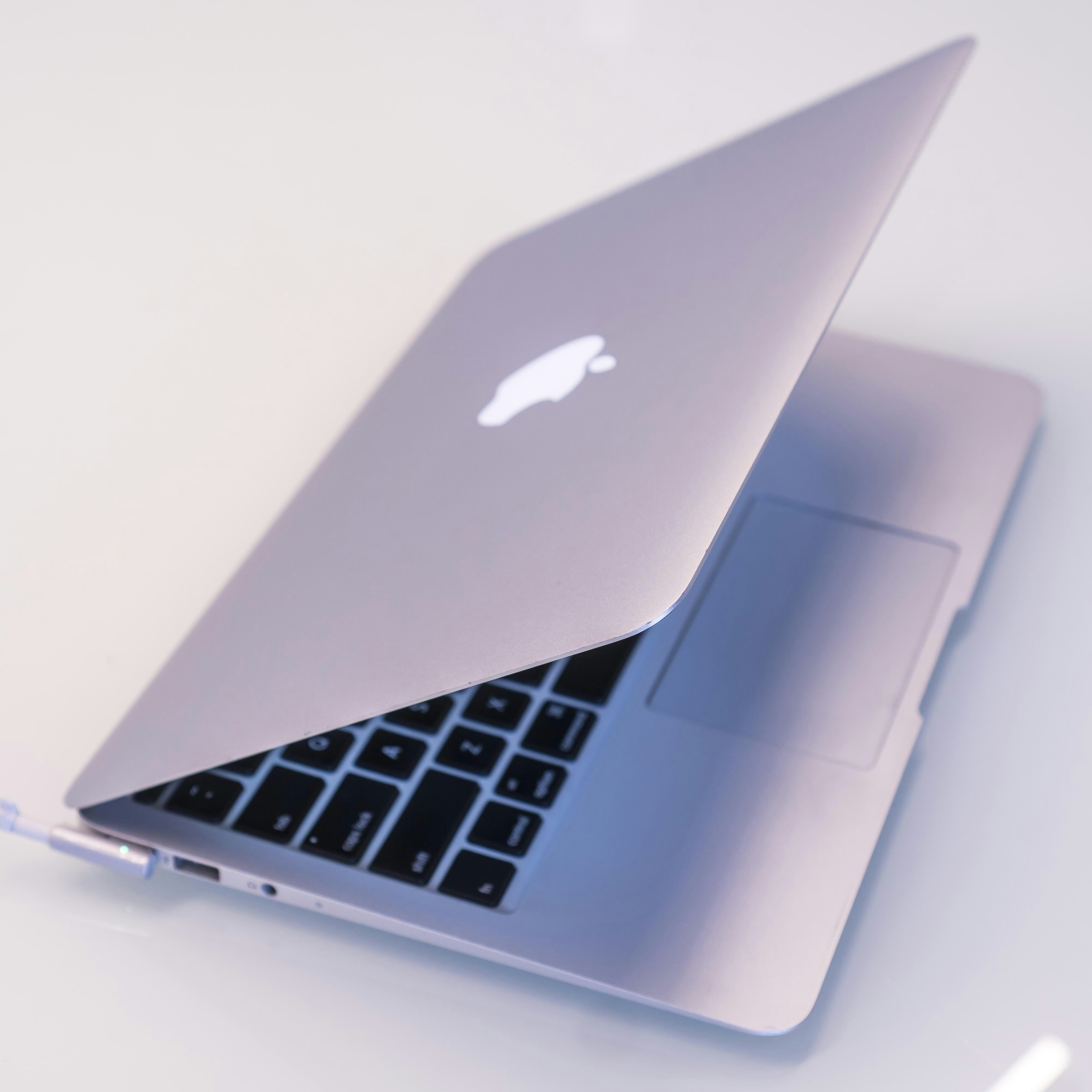 2022 MacBook Air rumors: New design and colors, white bezels, mini-LED -  9to5Mac