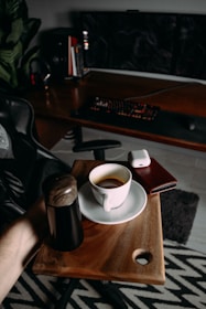 Modern dark-themed workspace with laser engraving tools ready for use.
