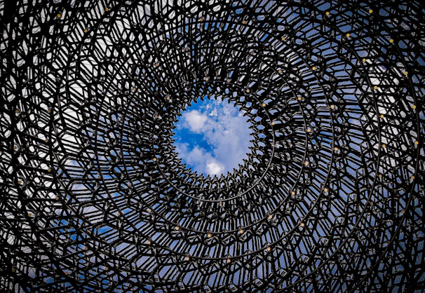 black and white round decor