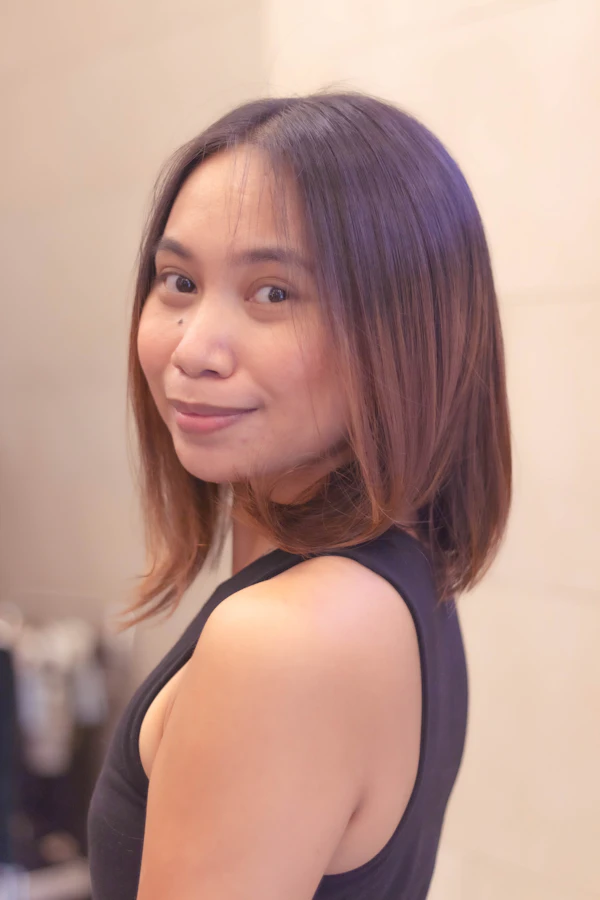 ボブ ミルクティーブラウン サイドアングル