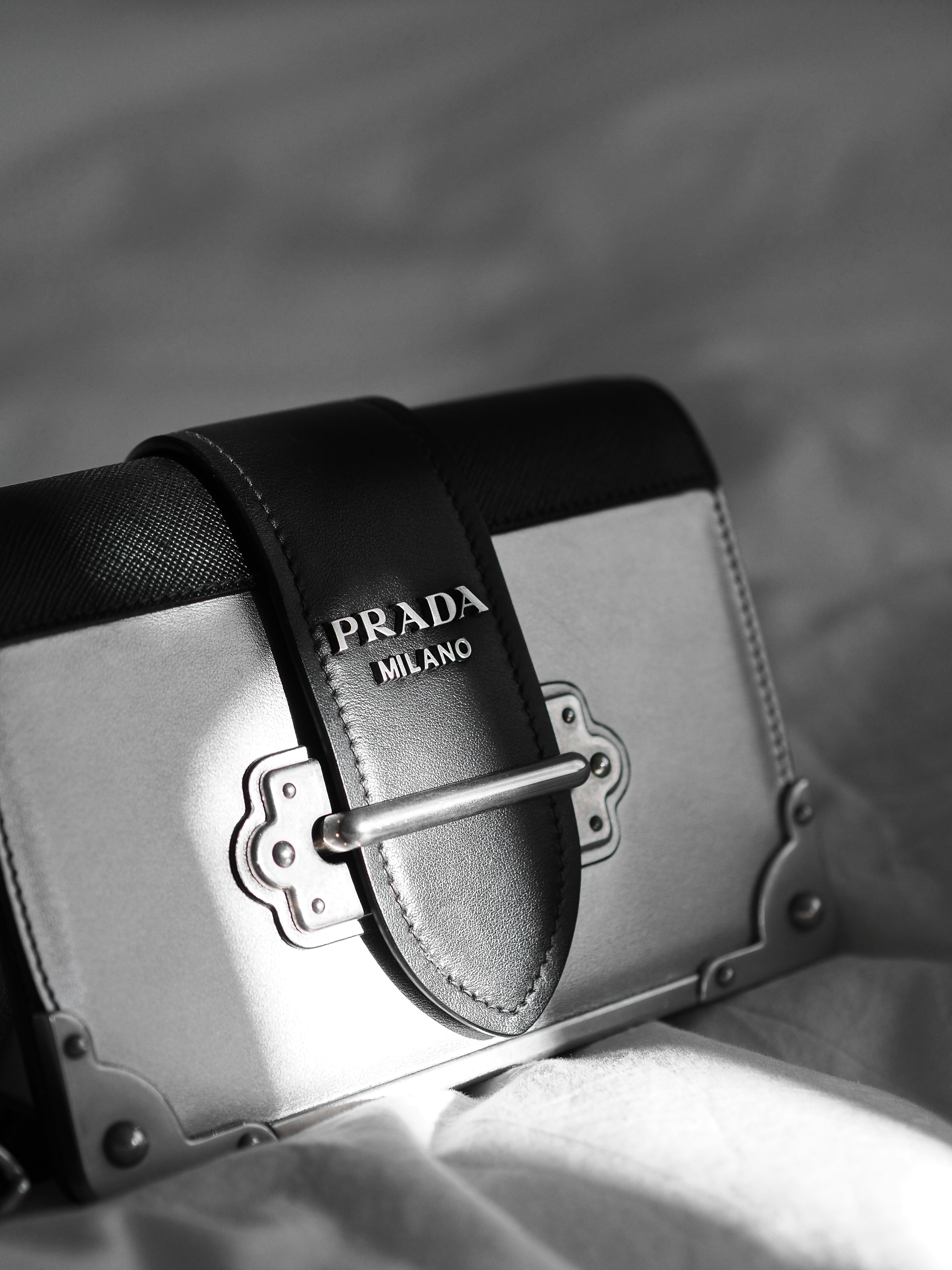 Sara Tendulkar's Extravagant Handbag: A Fusion of Luxury and Style
