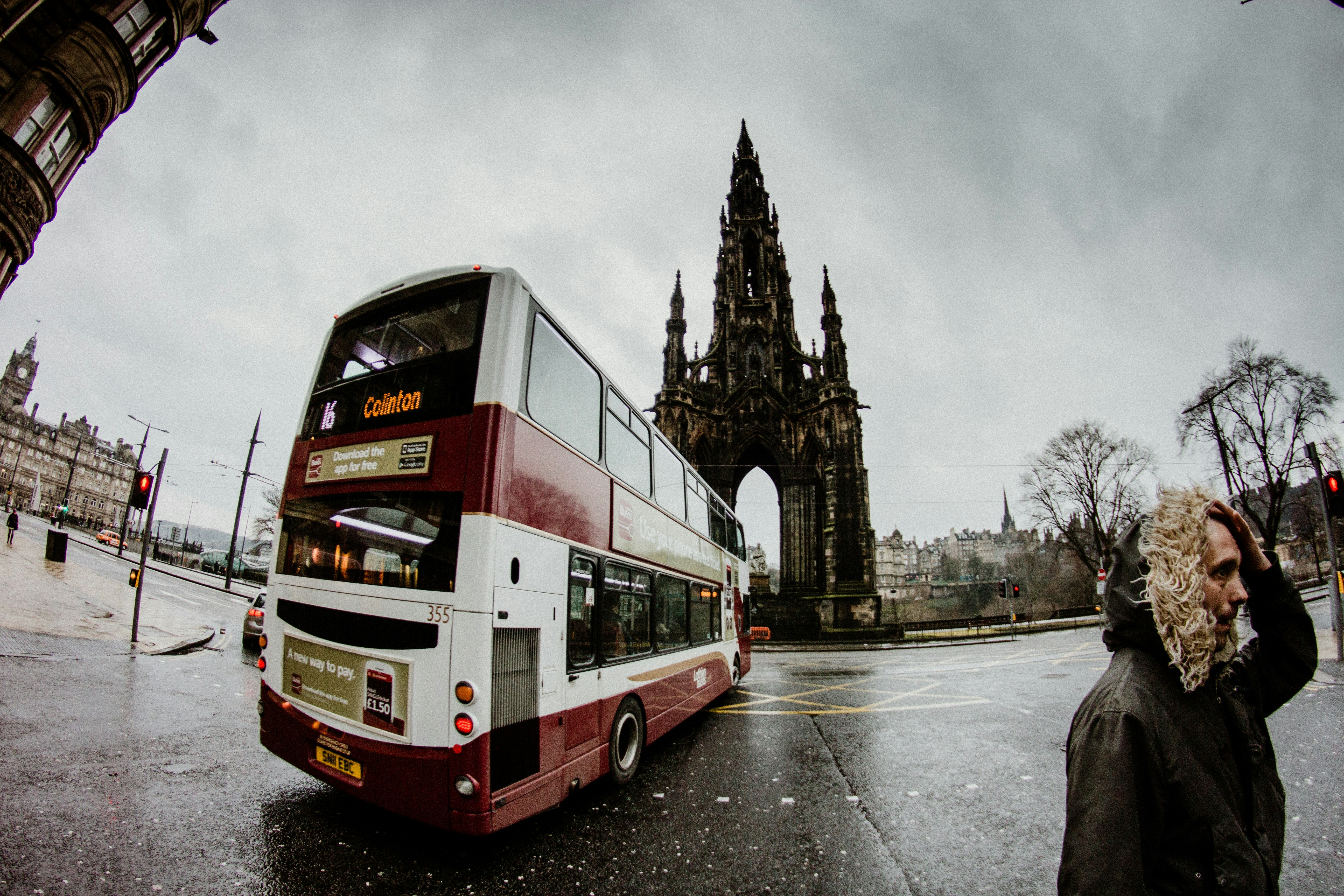 12 Best UK Travel Walks in Edinburgh You’ll Love