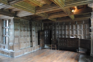 Elegant Wood Almirah
