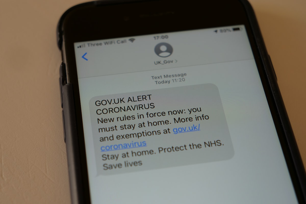 Phone displaying suspicious caller alert