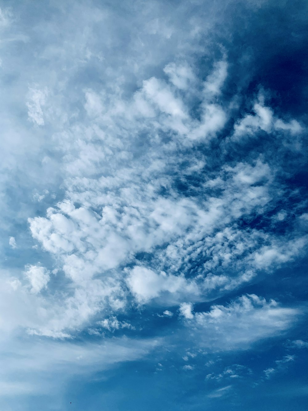 white clouds and blue sky during daytime