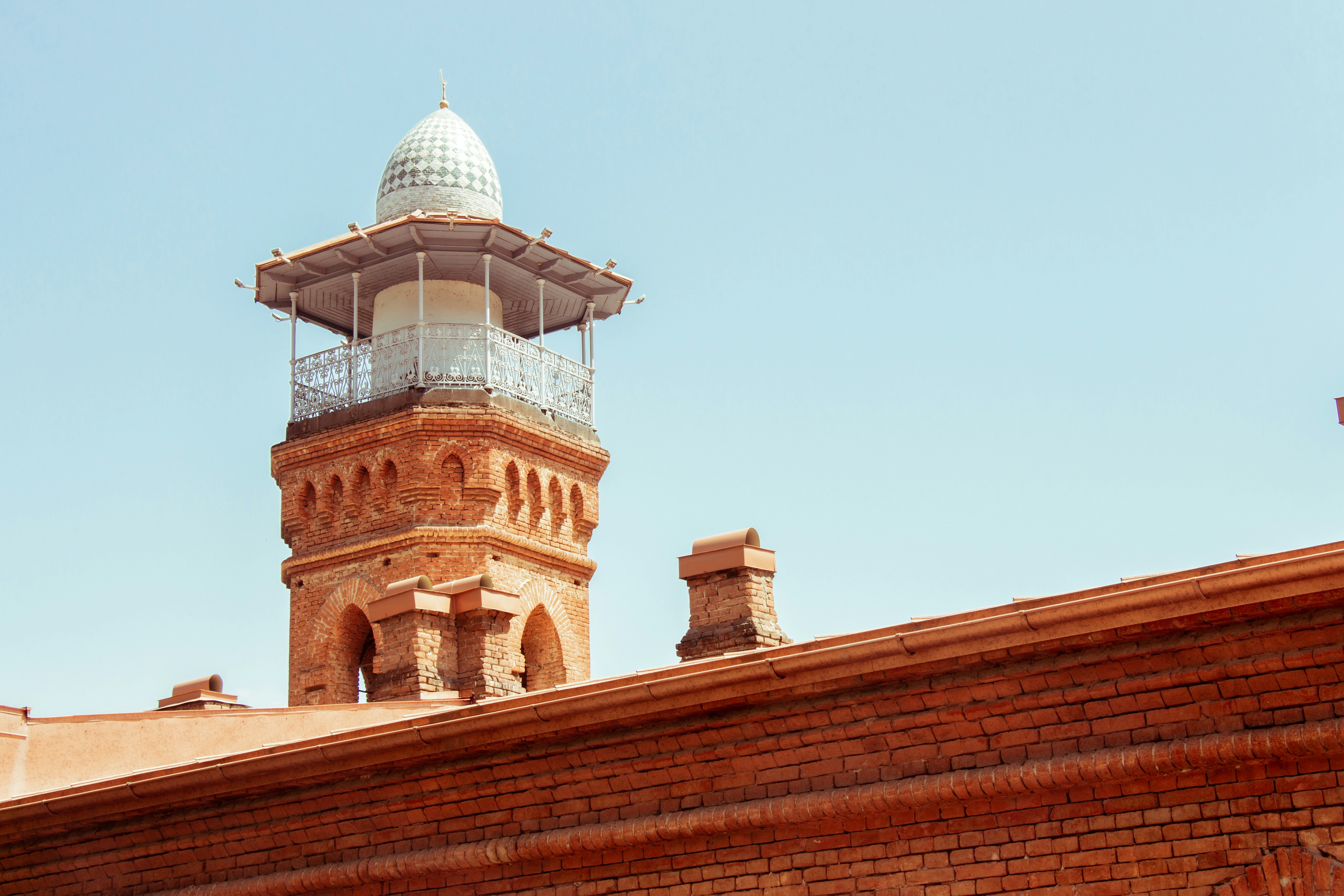 Photo by soroushzargar