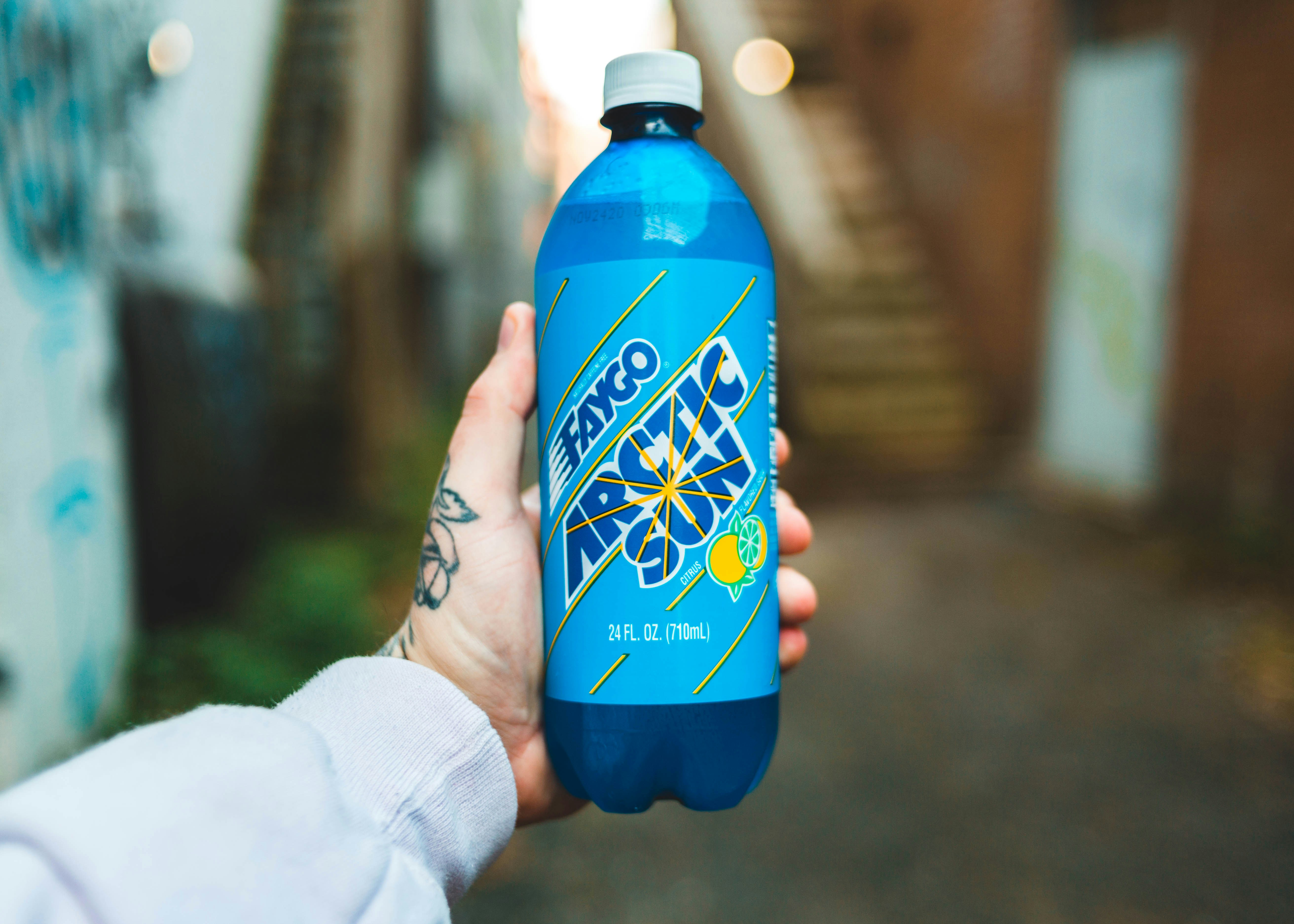 Featured image for the Is Faygo or Vernors the more "Detroit" pop? + Stories Around Town podcast.