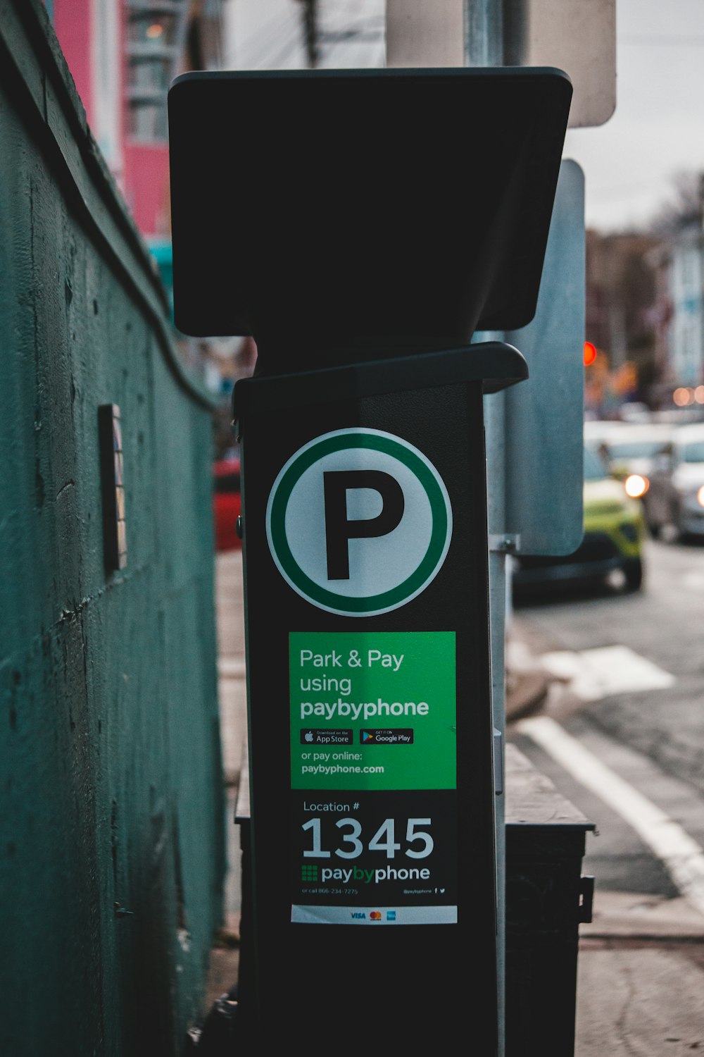 green and white no smoking sign