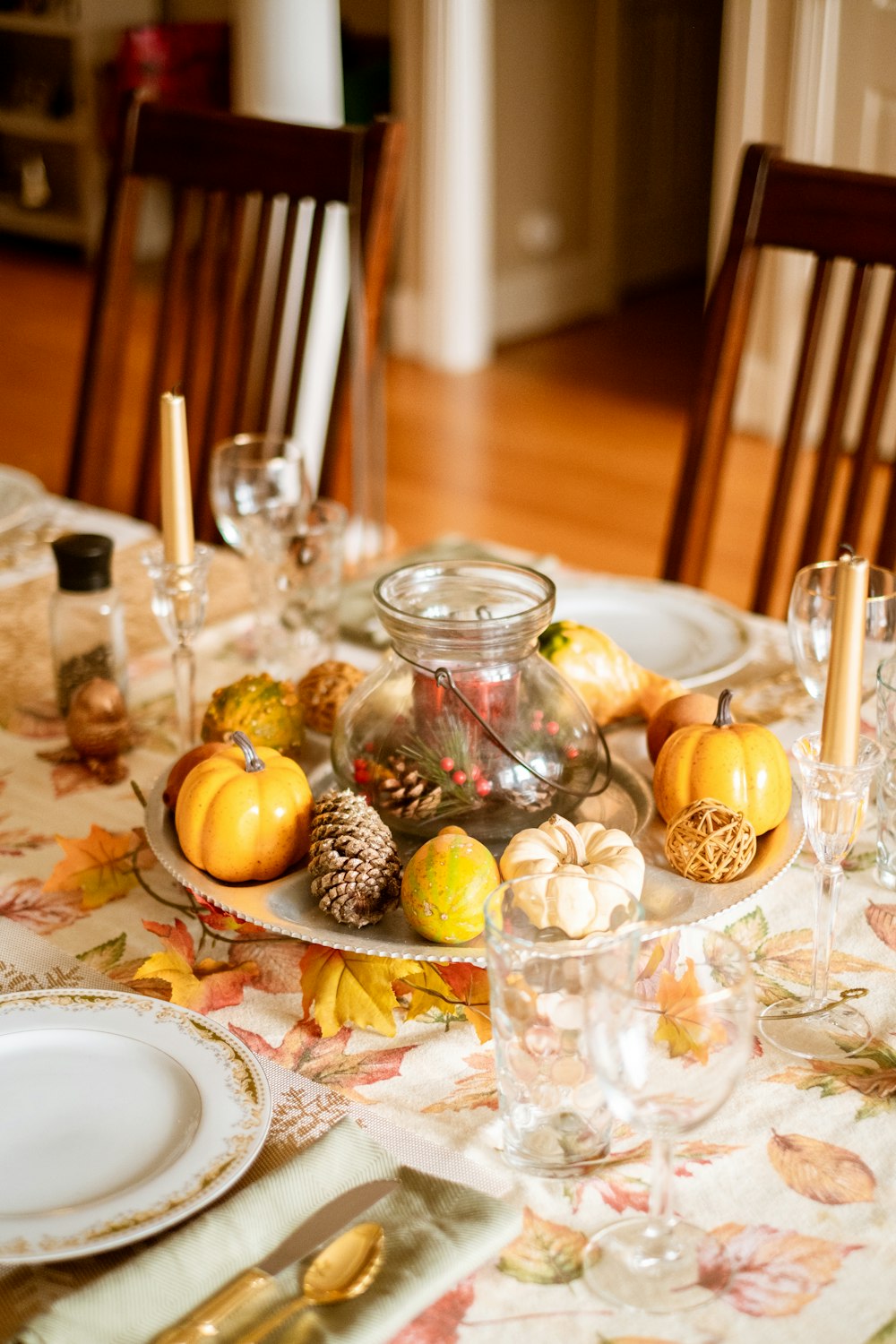 Tips and Ideas for Your Thanksgiving Table Decorations 1