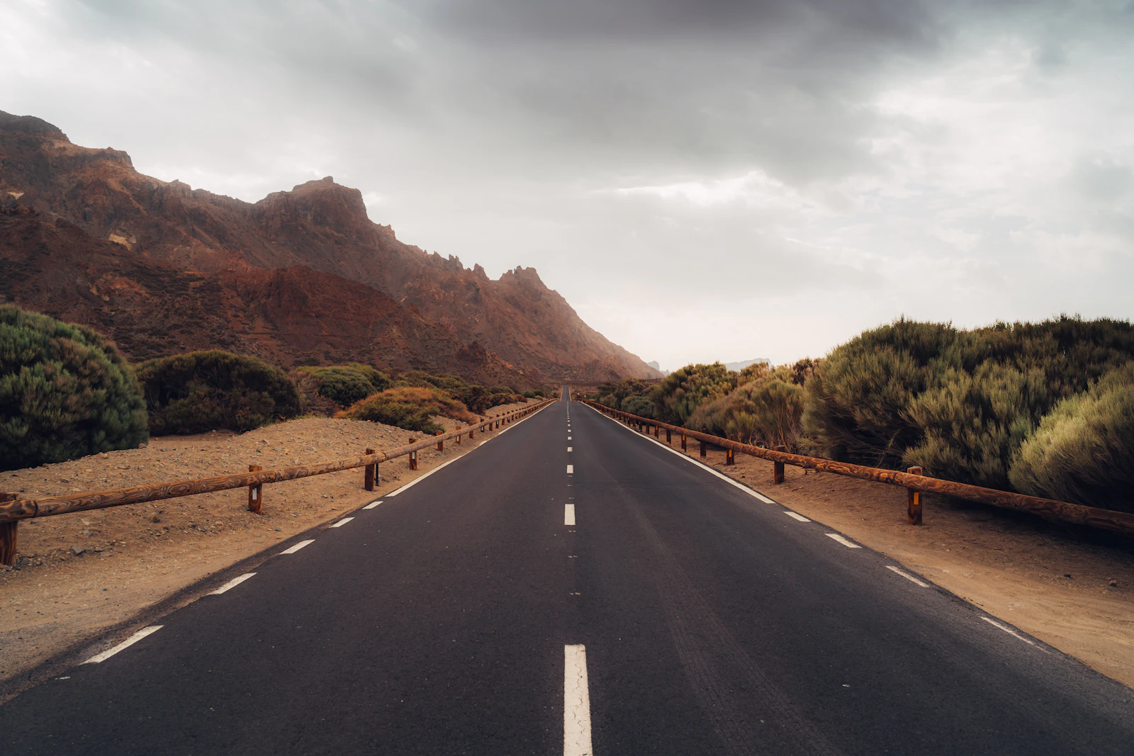 Edremit haftalık oto kiralama aracı