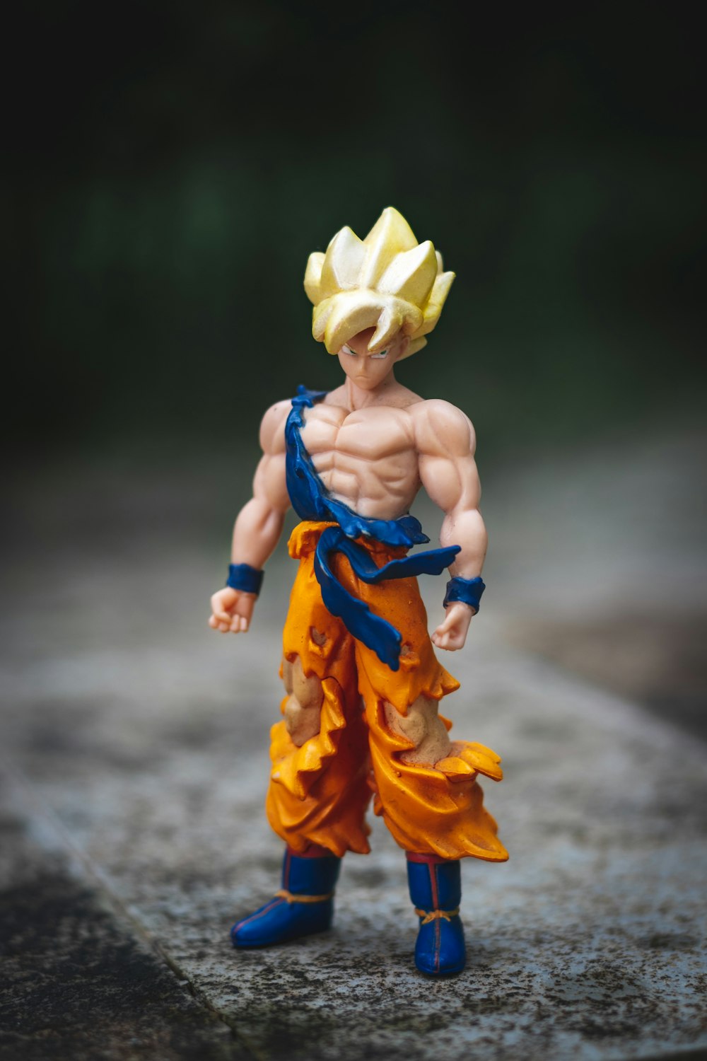 Download Goku Wallpaper