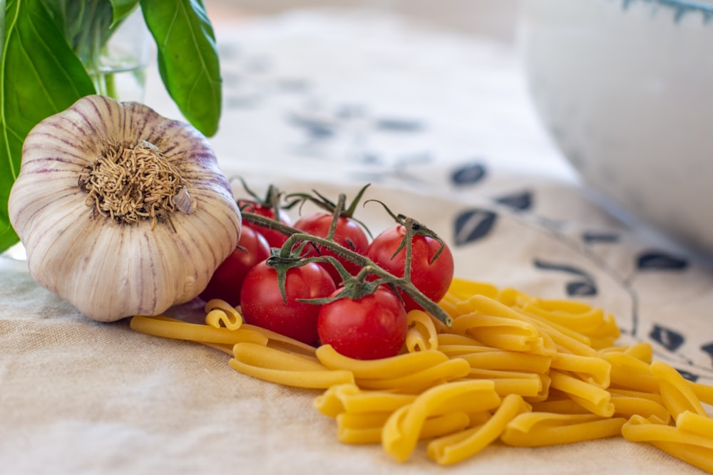 yellow pasta with red chili and garlic