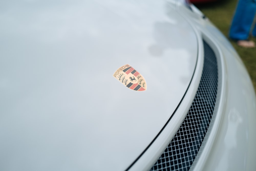 white and black car grille