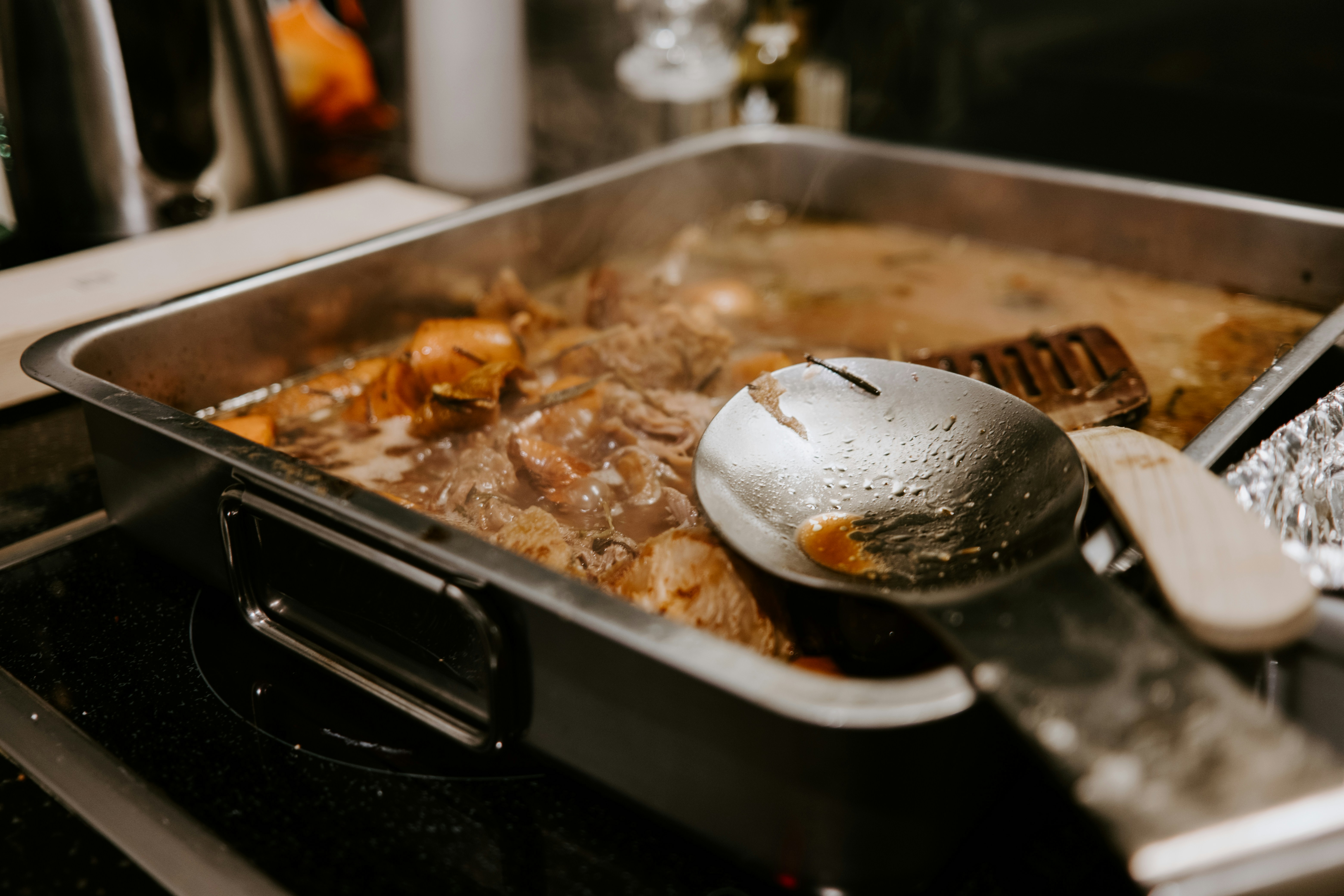 https://images.unsplash.com/photo-1606727974448-3bb1d0cb0deb?ixid=MnwxMjA3fDB8MHxwaG90by1wYWdlfHx8fGVufDB8fHx8&ixlib=rb-1.2.1&auto=format&fit=crop&w=1050&q=80