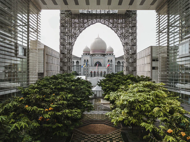 3-Day Luxury Putrajaya Itinerary: Fine Dining & VIP Tours