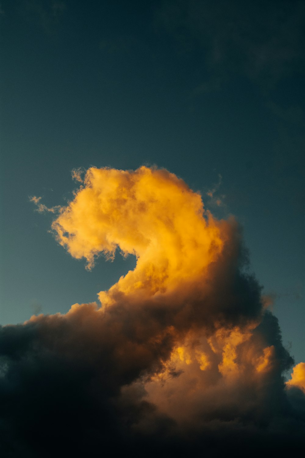 yellow and white clouds during daytime