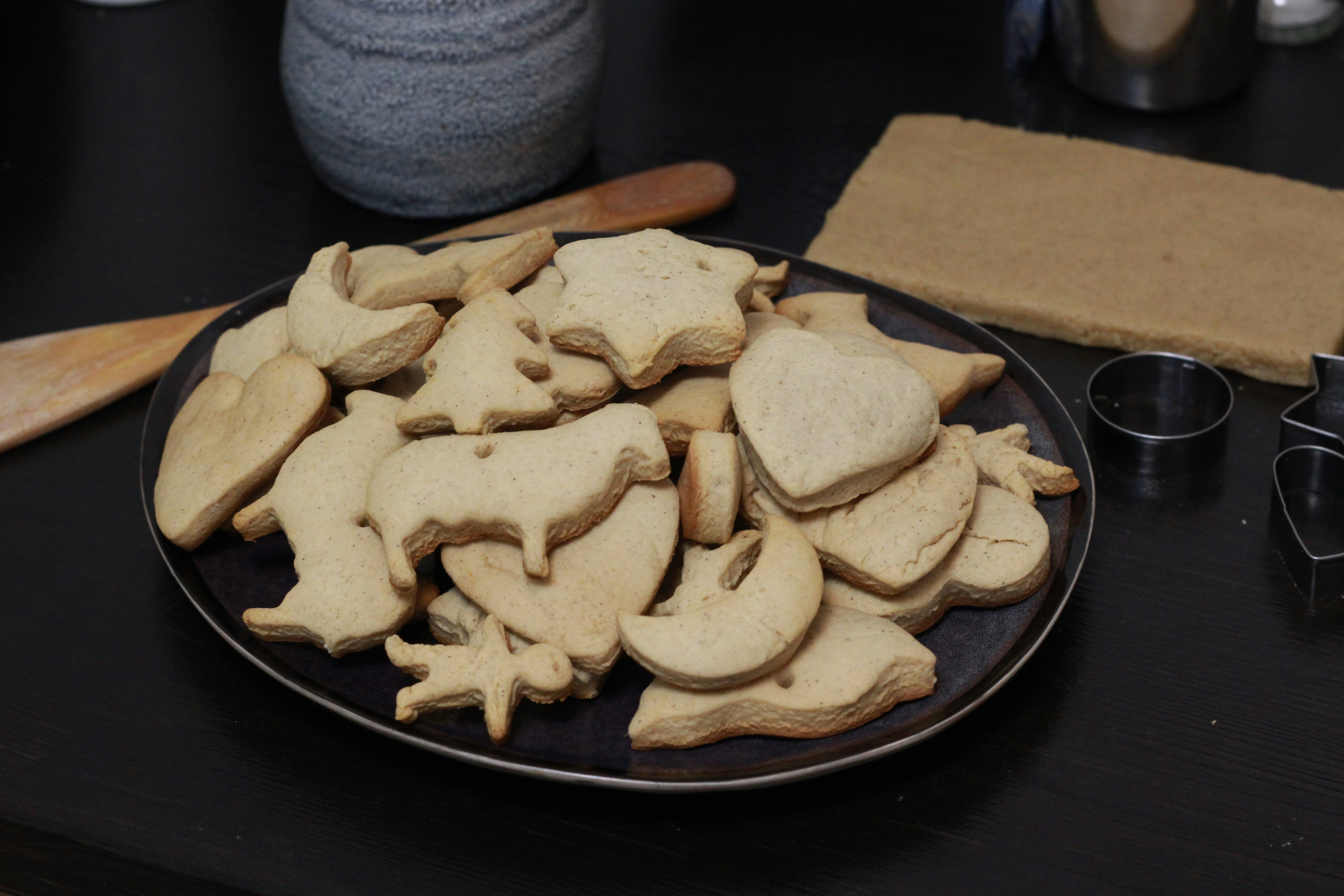 brown cookies on black round plate