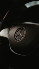black mercedes benz steering wheel