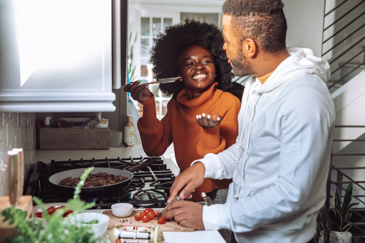 How can two adults eat well on a $500 monthly grocery budget?
