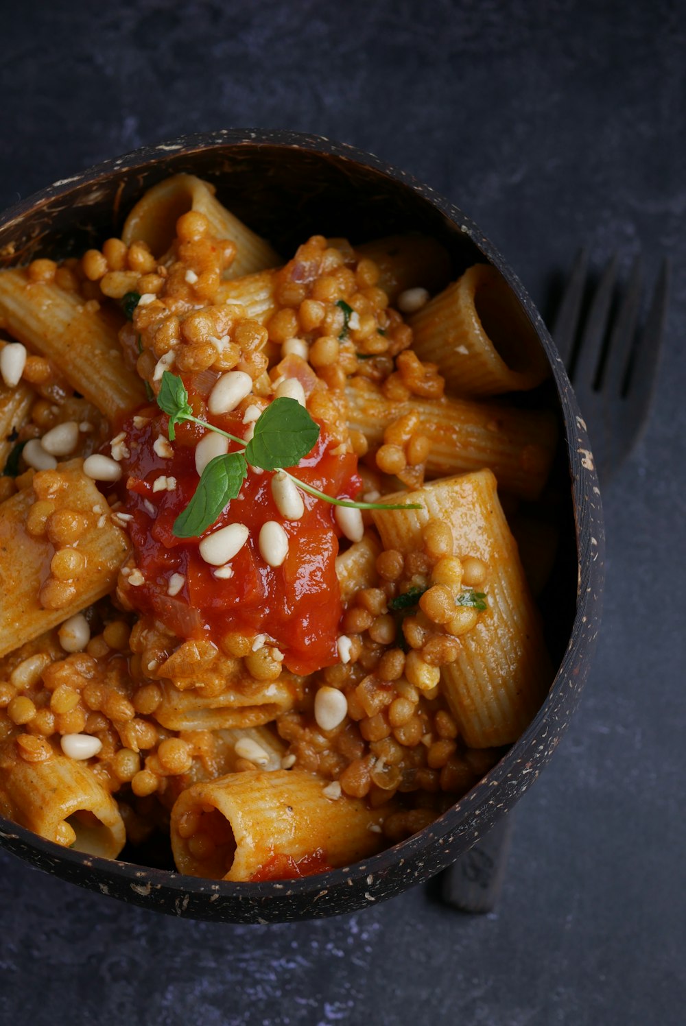 cooked food in black cooking pot