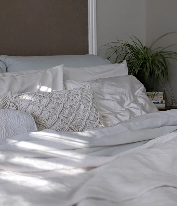 White and grey linen folds