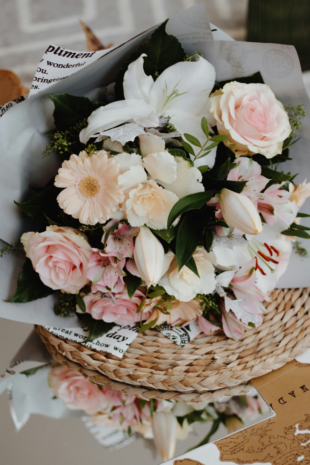 white and pink flower bouquet