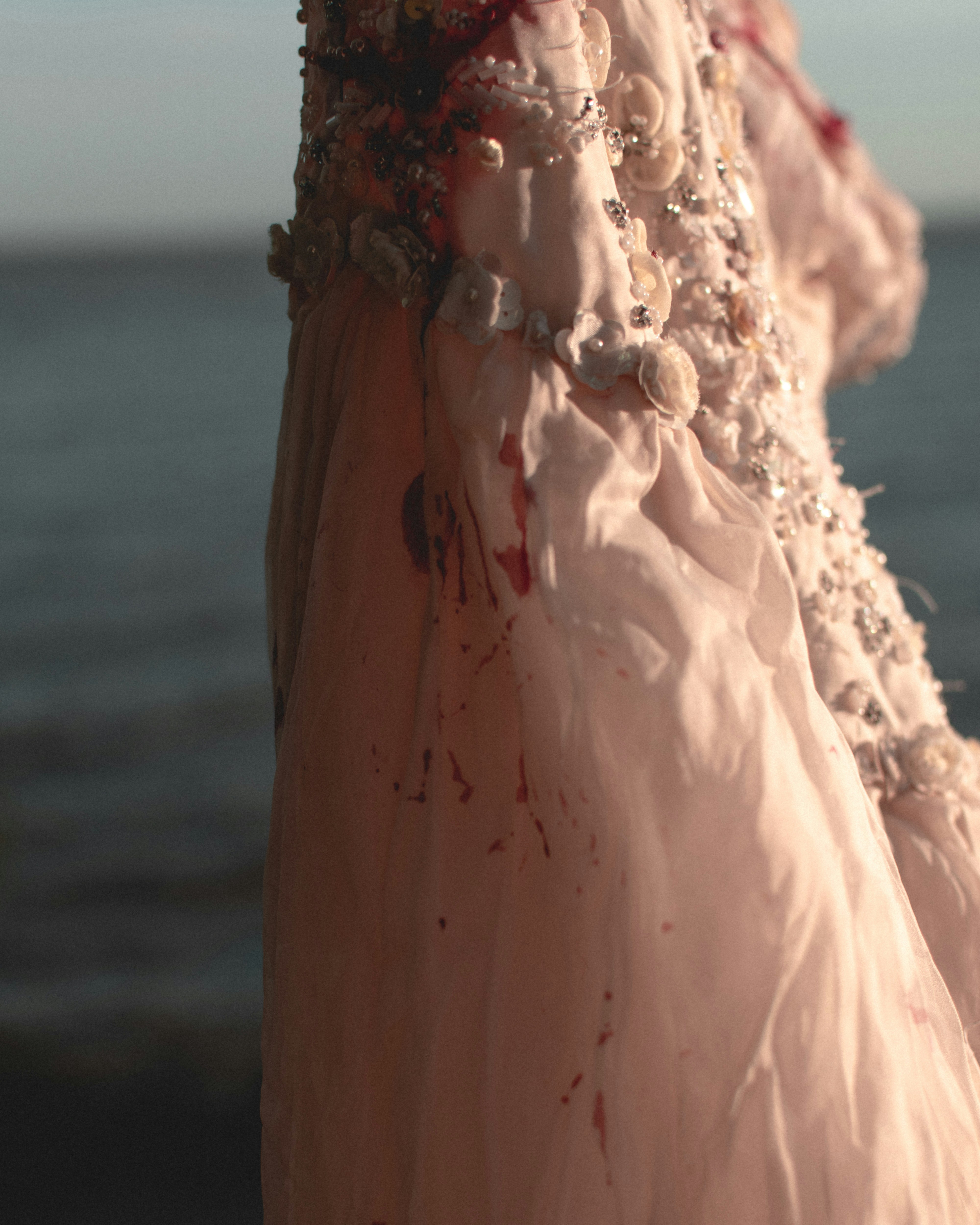 Woman in white floral wedding dress photo – Free Green Image on Unsplash