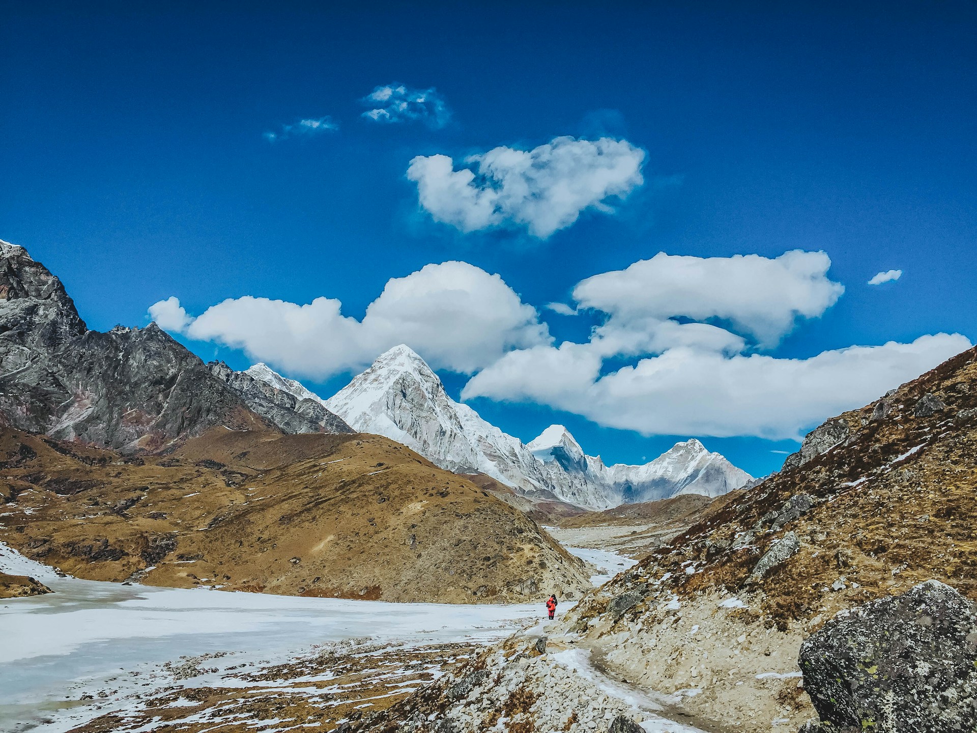 Himalayan mountains Char Dham road