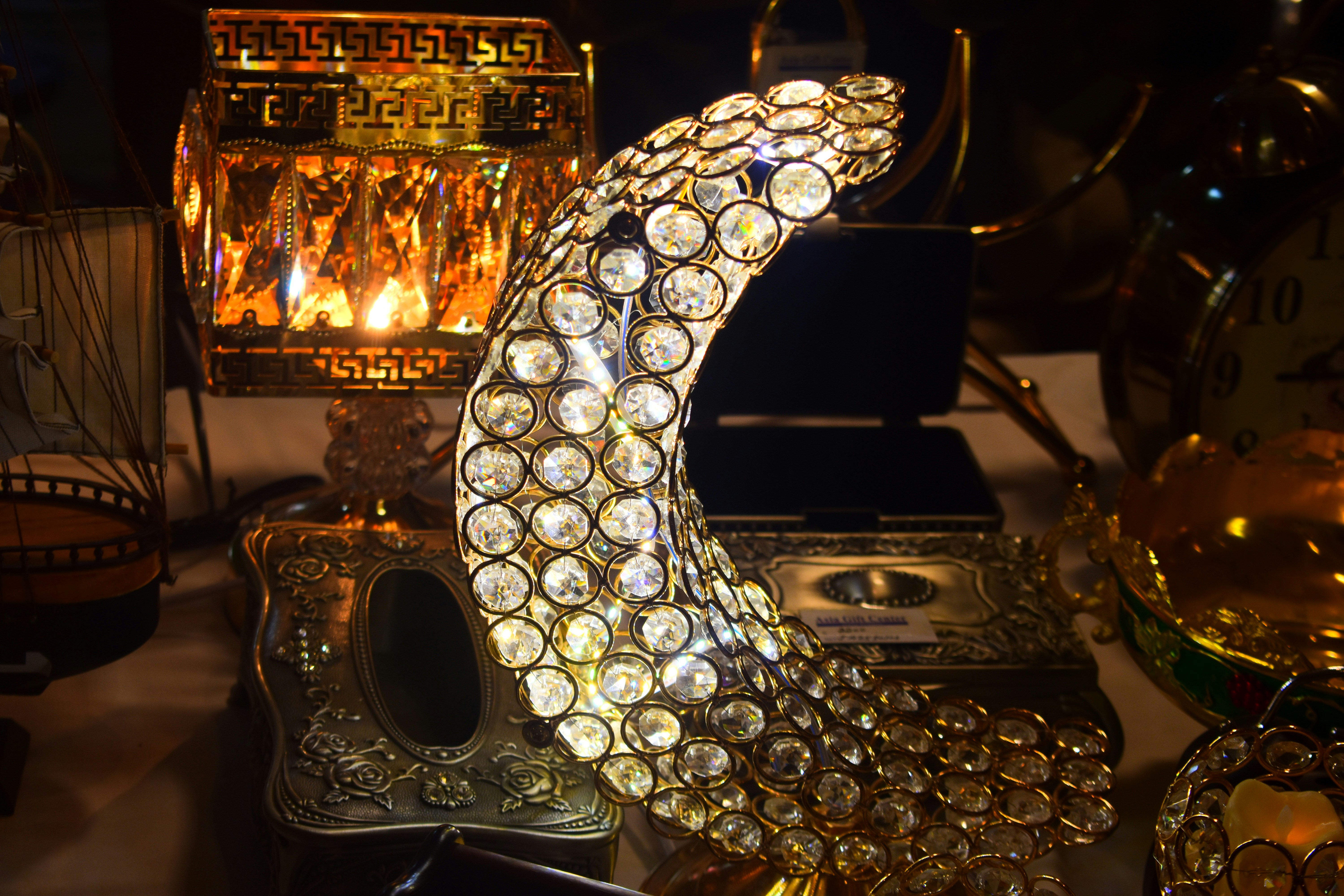 Luxury prize showcase