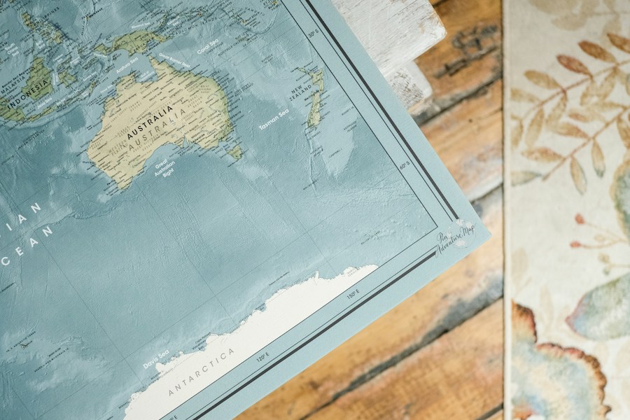 Robinson Projection: The Compromise Map of the World
