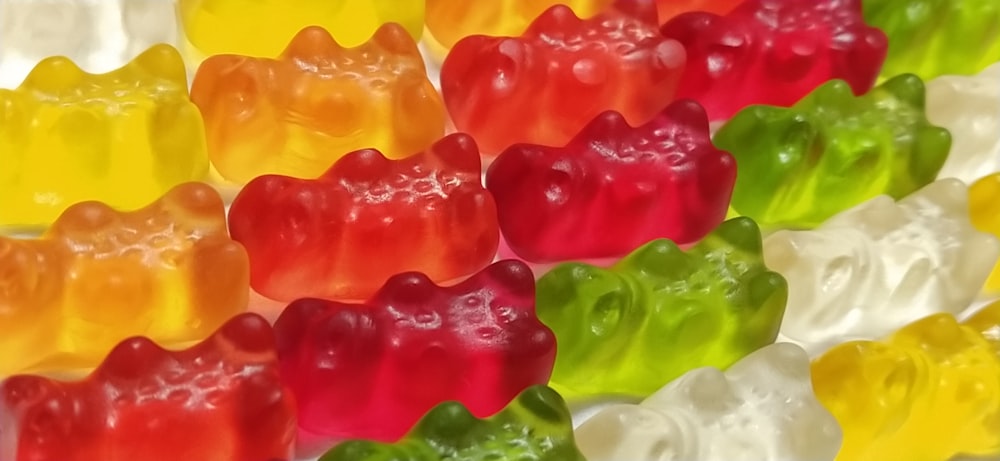 green and red gummy candies