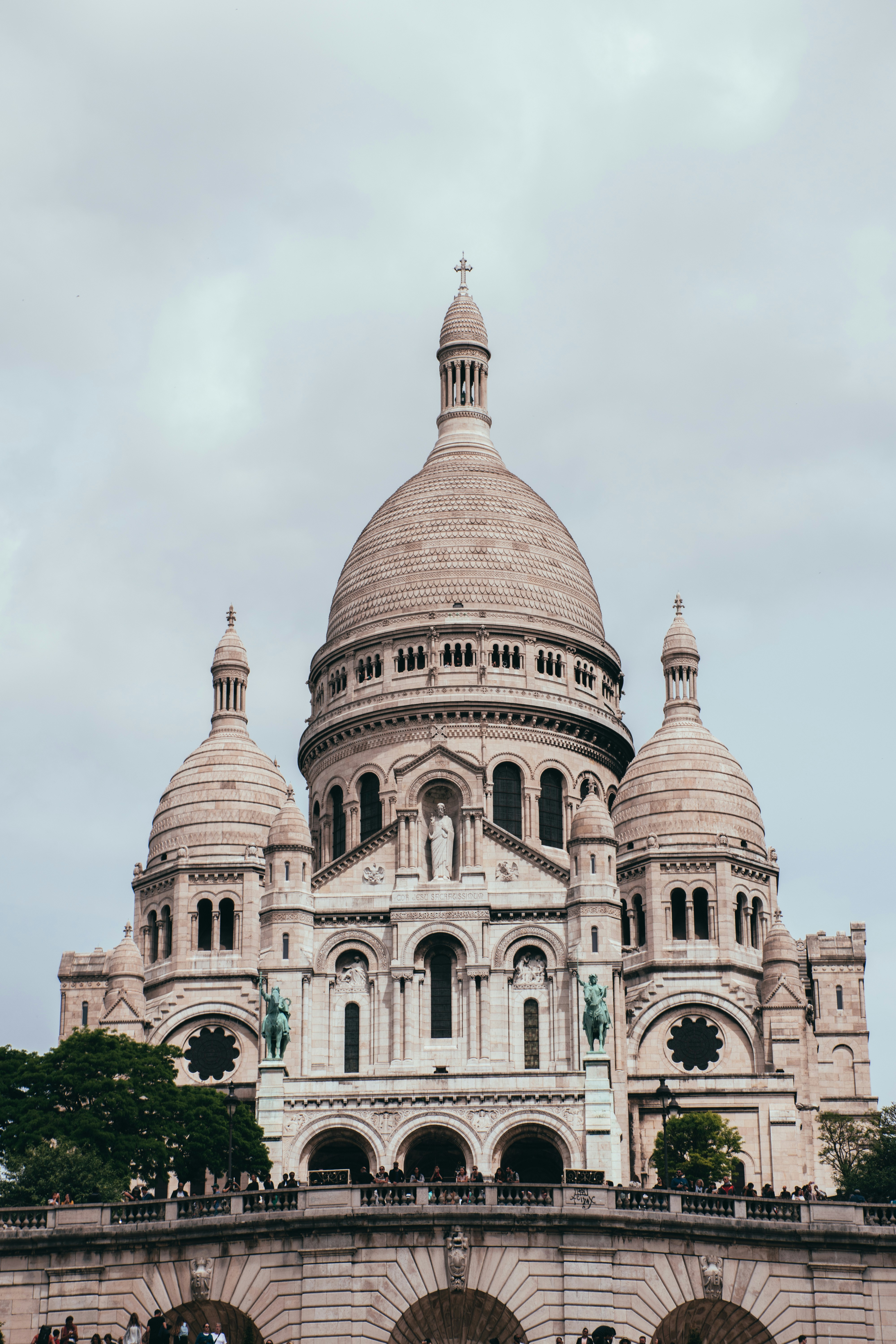 Sacre Coeur Pictures Download Free Images On Unsplash