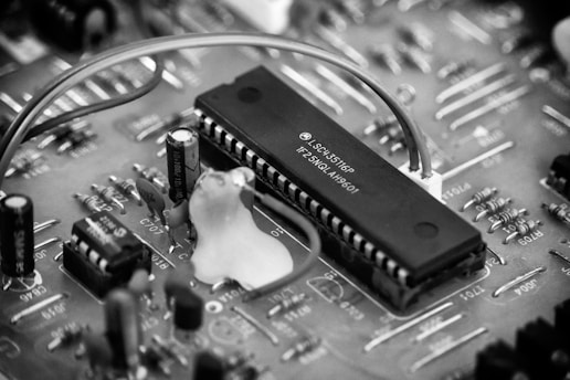 aluminum capacitor aluminyum kondensatör kapasitör çeşitleri