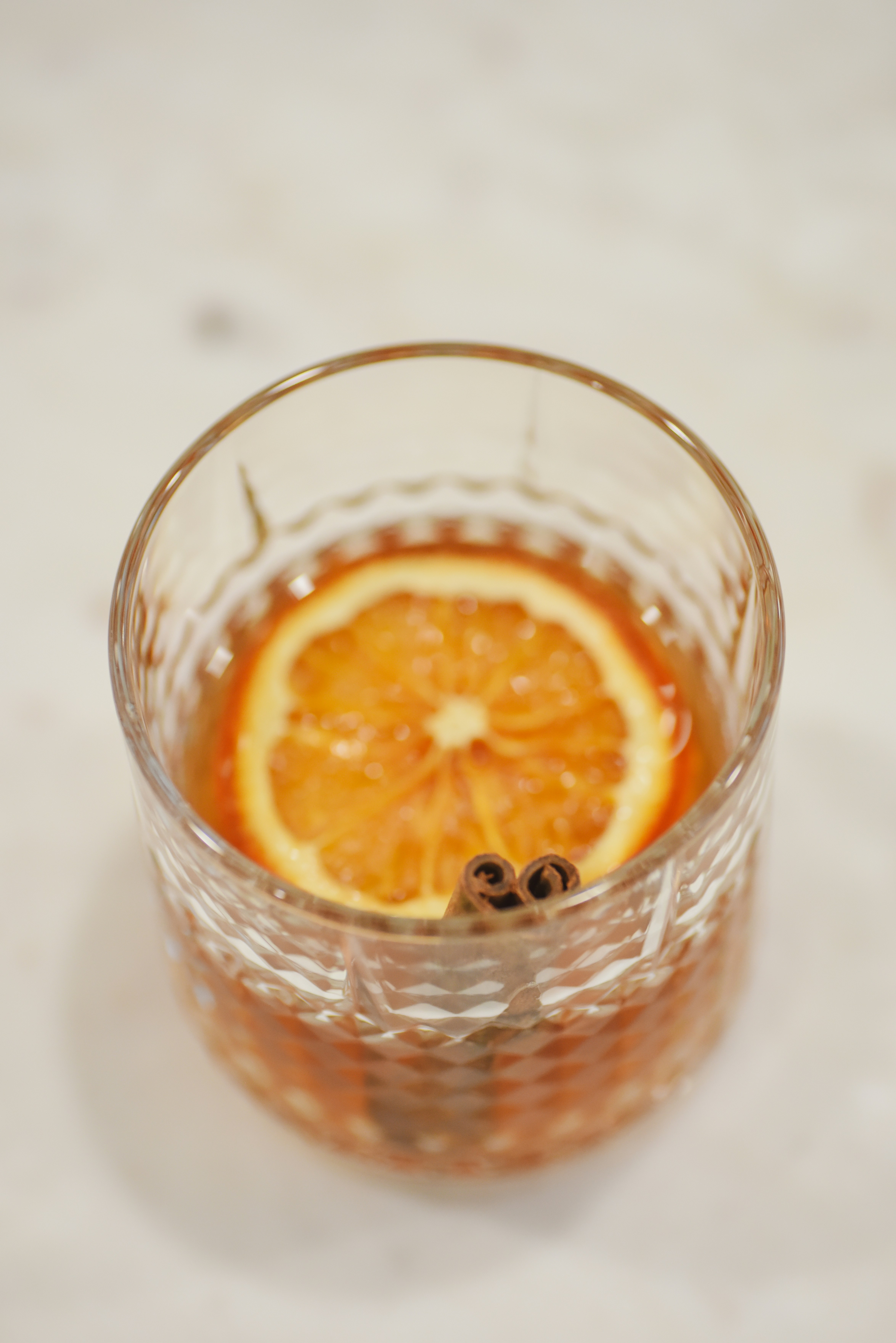 clear drinking glass with orange juice
