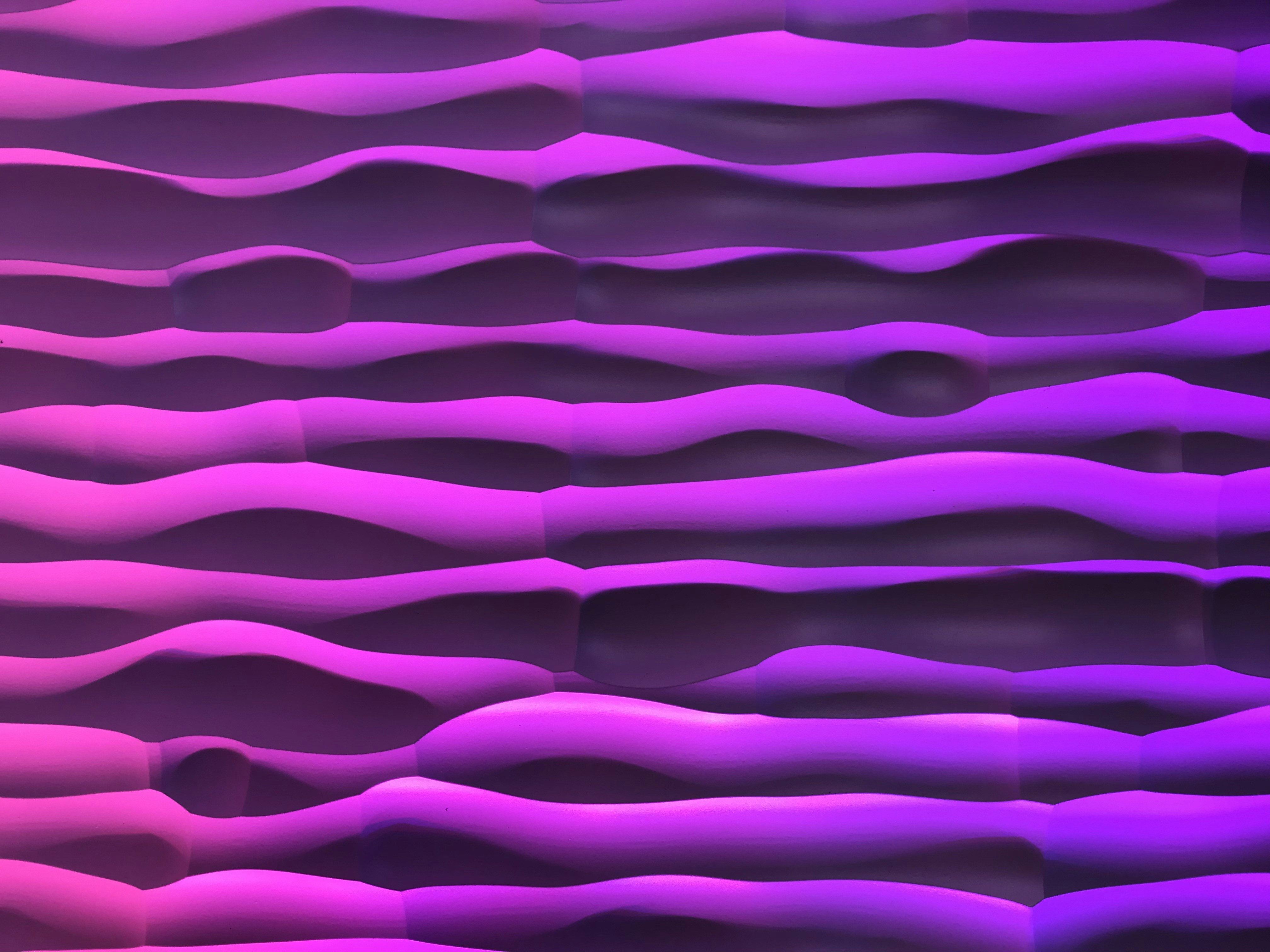ピンクと緑の抽象画