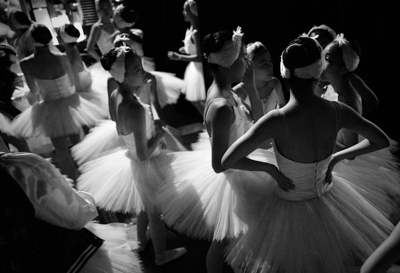 Founder Elena Marchetti teaching a ballet class at the barre