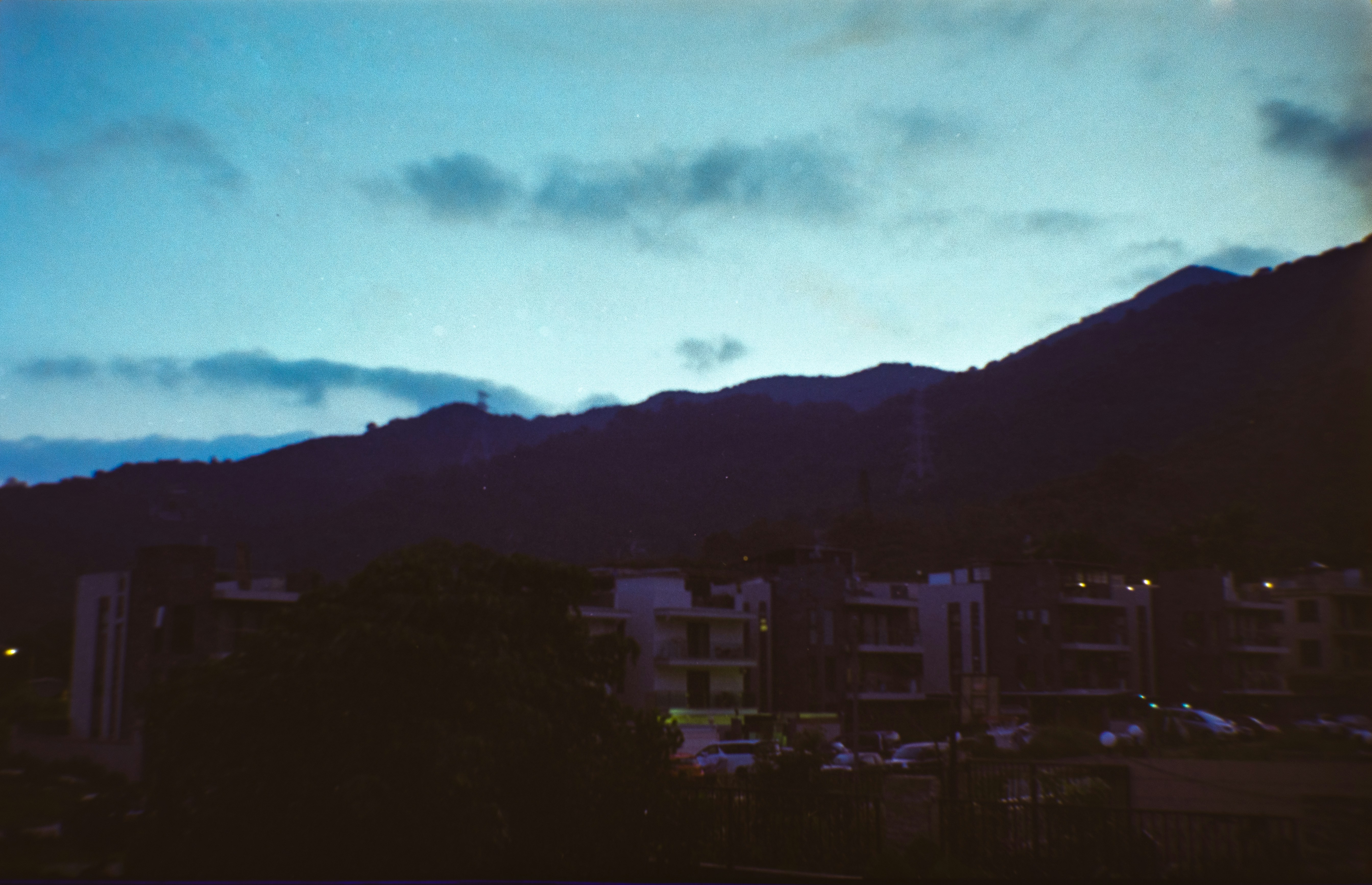 Photo by kirklai