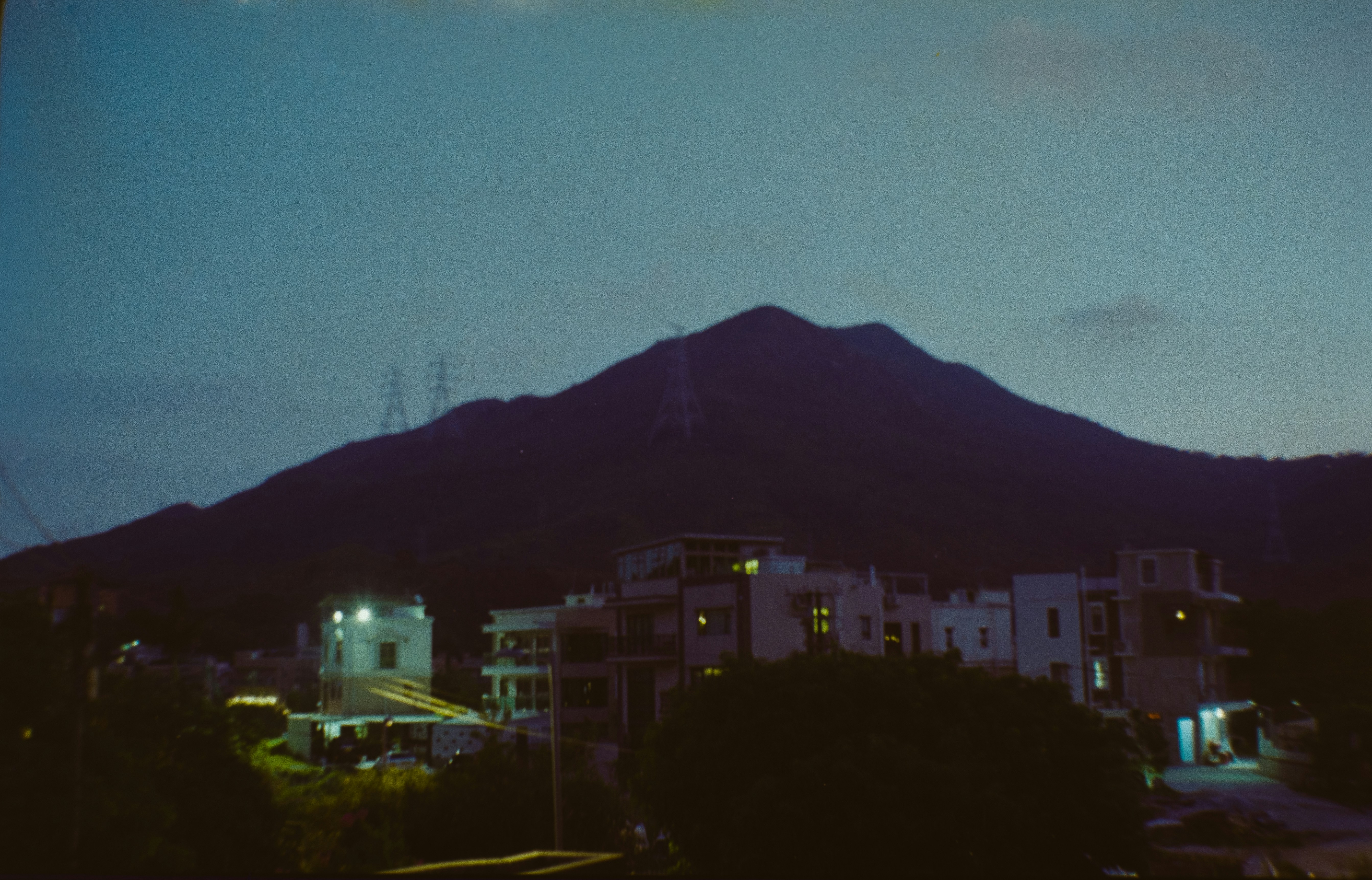 Photo by kirklai
